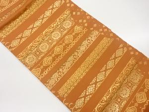 横段に花菱・花唐草模様織出し名古屋帯